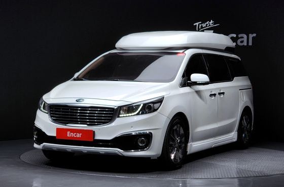 Kia Carnival 7-seater Hi-limousine VIP — пробег 131 697 км — фото 1 из 5
