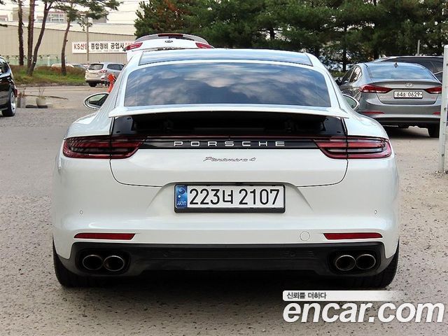 Porsche Panamera 3.0 AWD — пробег 99 808 км — фото 4 из 5