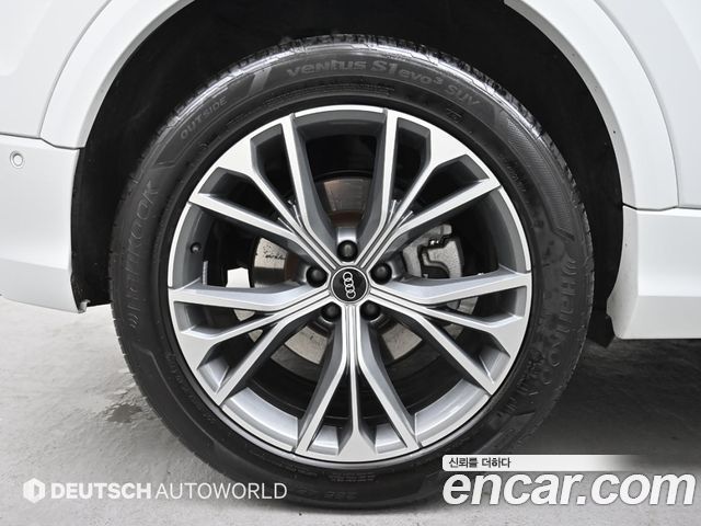 Audi Q8 из Кореи Encar