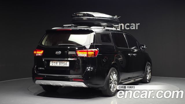 Kia Carnival из Кореи Encar
