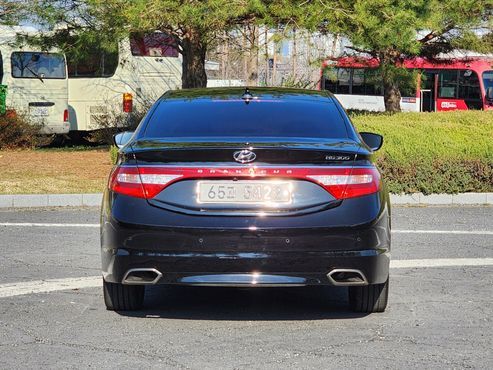 Hyundai Grandeur HG300 Exclusive Special — пробег 165 500 км — фото 3 из 5