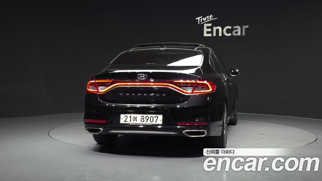 Hyundai Grandeur из Кореи Encar