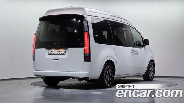 Hyundai Staria из Кореи Encar