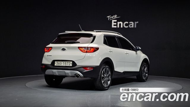Kia Stonic Diesel 1.6 Prestige — пробег 70 564 км — фото 2 из 5