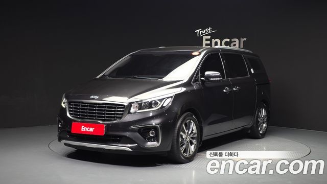 Kia Carnival Gasoline 9-Seater Prestige — пробег 180 959 км — фото 1 из 5