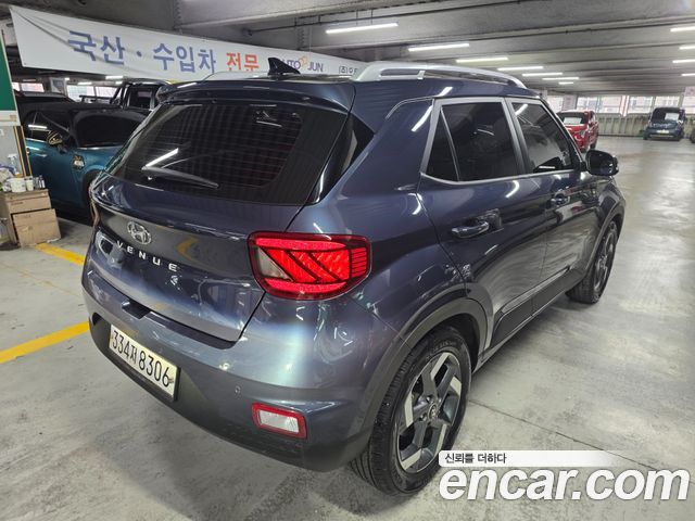 Hyundai Venue 1.6 Flux — пробег 56 000 км — фото 2 из 5