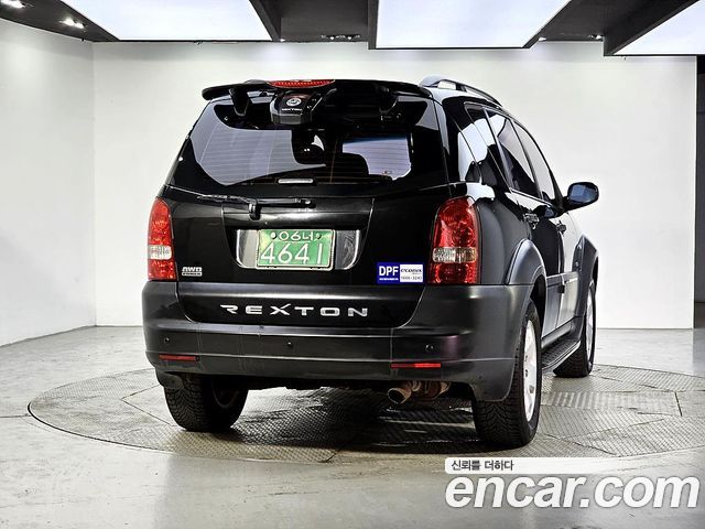 Ssangyong Rexton AWD RX7 High-Deluxe — пробег 188 824 км — фото 3 из 5