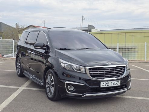 Kia Carnival 9-seater Luxury — пробег 117 659 км — фото 3 из 5