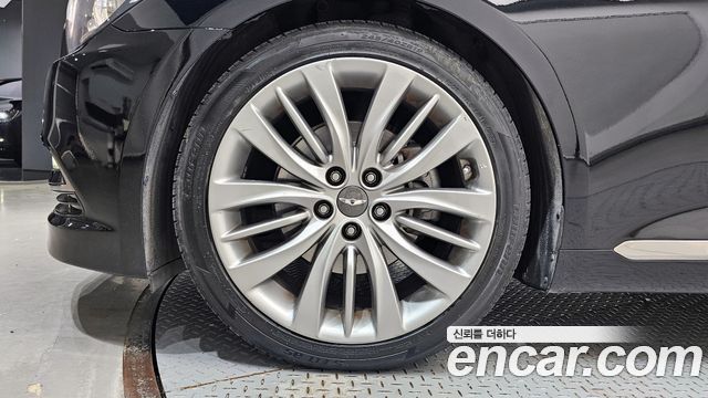 Hyundai Genesis из Кореи Encar