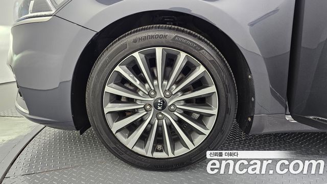 Kia K7 из Кореи Encar
