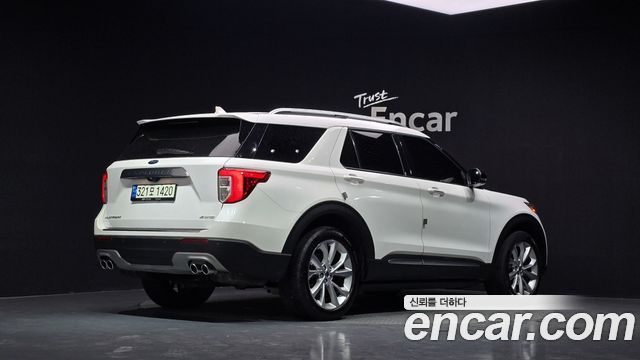 Ford Explorer 3.0 Platinum 4WD — пробег 57 670 км — фото 2 из 5