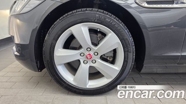Jaguar XF из Кореи Encar