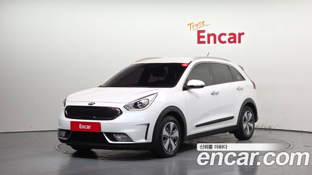 Kia Niro Prestige — пробег 242 278 км — фото 1 из 5