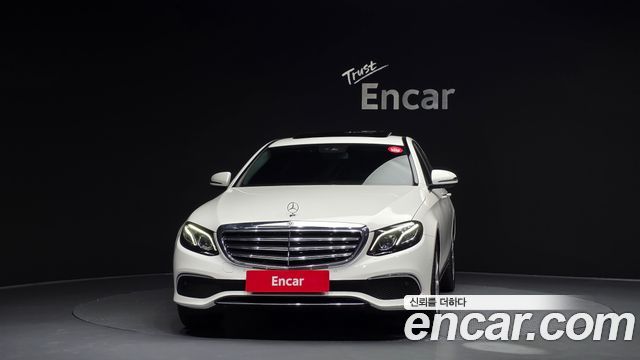 Mercedes-Benz E-Class из Кореи Encar