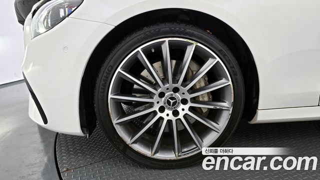 Mercedes-Benz E-Class E350 4MATIC AMG Line Edition — пробег 73 101 км — фото 5 из 5