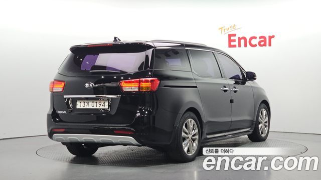 Kia Carnival из Кореи Encar