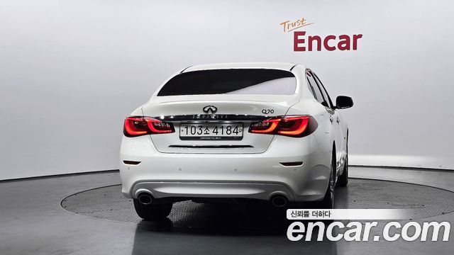 Infiniti Q70 из Кореи Encar