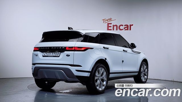 Land Rover Range Rover Evoque P250 SE — пробег 24 979 км — фото 2 из 5
