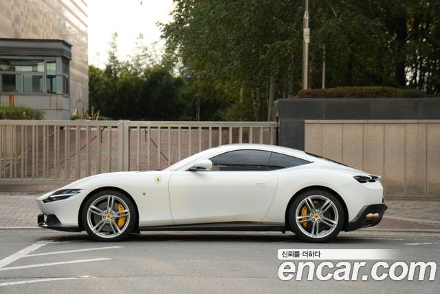 Ferrari Roma из Кореи Encar