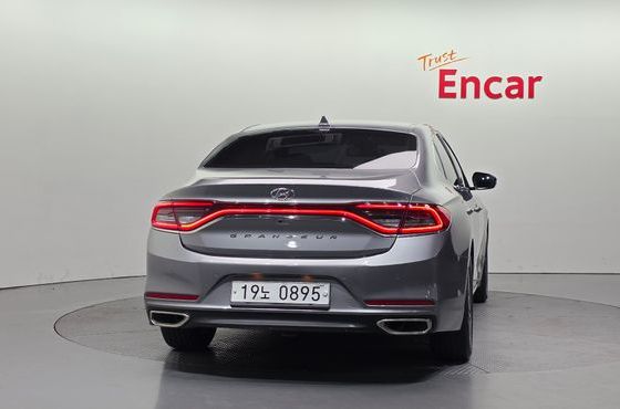 Hyundai Grandeur 2.4 Premium — пробег 112 997 км — фото 4 из 5