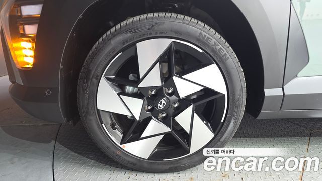 Hyundai Kona из Кореи Encar