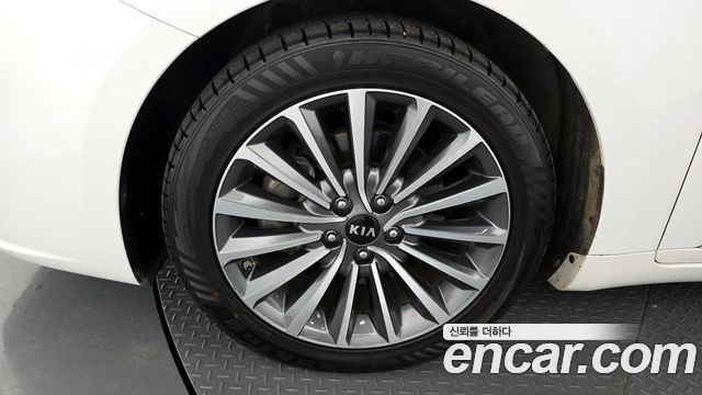 Kia K7 из Кореи Encar