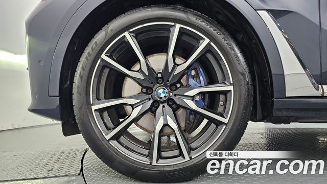 BMW X7 xDrive 40d Design Pure Excellence 6-Seater — пробег 139 684 км — фото 5 из 5