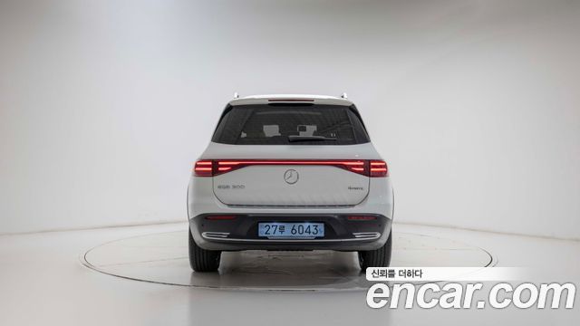 Mercedes-Benz EQB из Кореи Encar