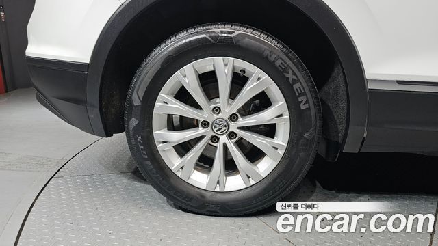 Volkswagen Tiguan 2.0 TDI — пробег 156 685 км — фото 5 из 5