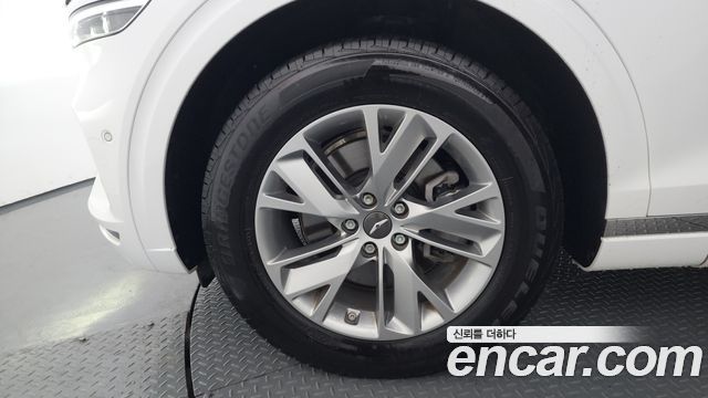 Genesis GV70 из Кореи Encar