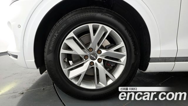 Genesis GV70 из Кореи Encar