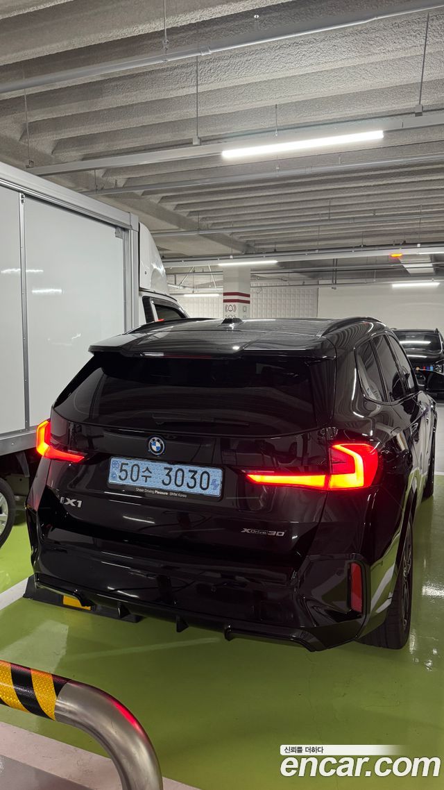 BMW iX1 из Кореи Encar