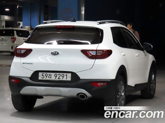 Kia Stonic 1.4 Trendy — пробег 85 200 км — фото 4 из 5