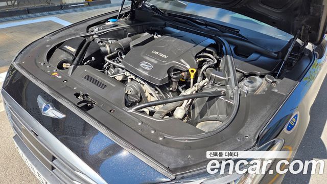 Hyundai Genesis из Кореи Encar