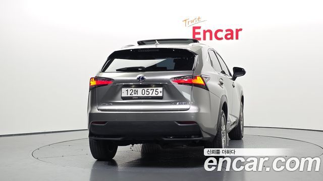 Lexus NX Supreme — пробег 93 328 км — фото 4 из 5