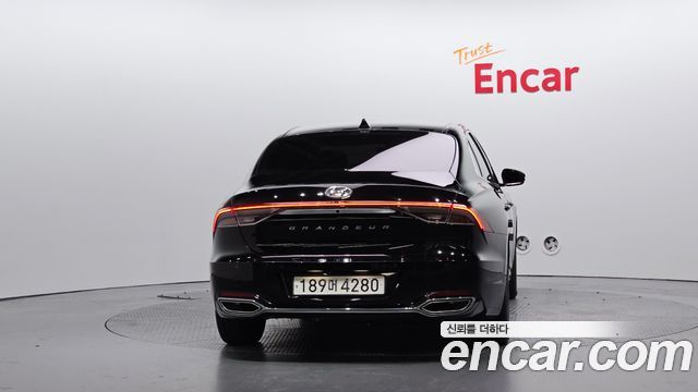 Hyundai Grandeur из Кореи Encar