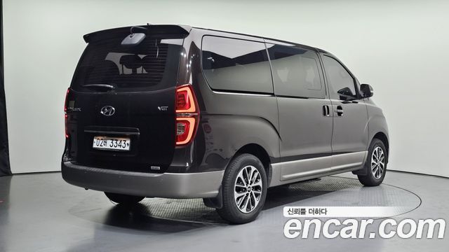 Hyundai Starex 4WD Urban 9-Seater Exclusive — пробег 81 242 км — фото 2 из 5
