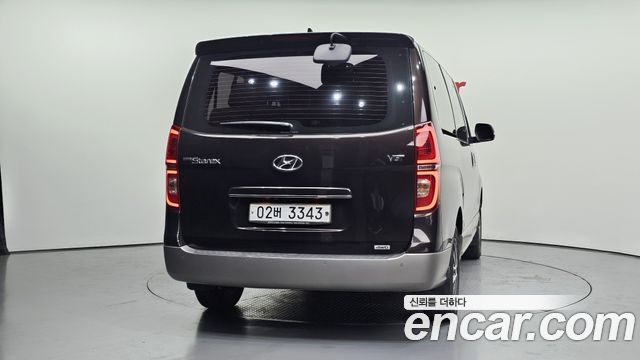 Hyundai Starex 4WD Urban 9-Seater Exclusive — пробег 81 242 км — фото 4 из 5