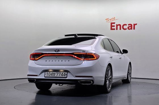 Hyundai Grandeur 3.3 Celebrity — пробег 86 963 км — фото 4 из 5