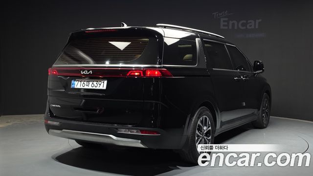 Kia Carnival Gasoline 11-Seater Signature — пробег 49 255 км — фото 2 из 5