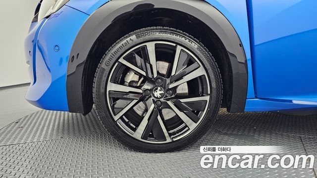 Peugeot 208 из Кореи Encar