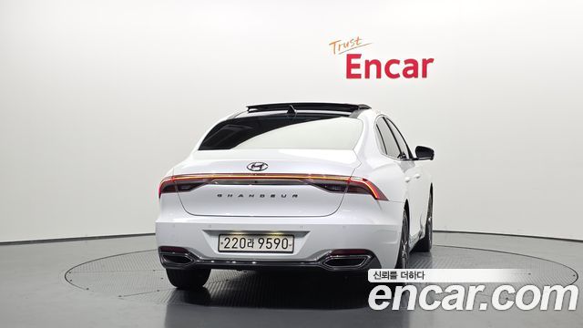 Hyundai Grandeur из Кореи Encar