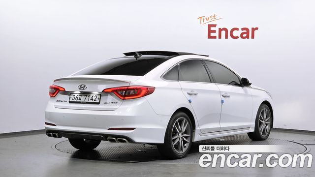 Hyundai Sonata 2.0 Turbo Exclusive — пробег 68 363 км — фото 2 из 5