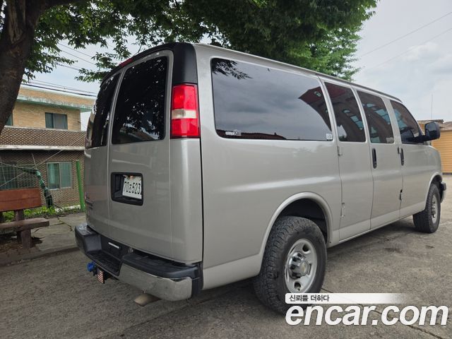Chevrolet Express Van из Кореи Encar