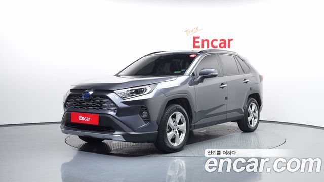 Toyota RAV4 2.5 4WD Hybrid — пробег 39 340 км — фото 1 из 5