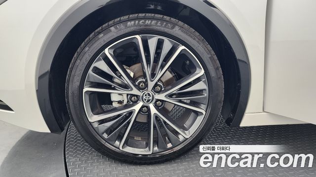 Toyota Prius из Кореи Encar