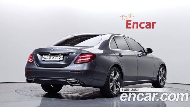 Mercedes-Benz E-Class из Кореи Encar