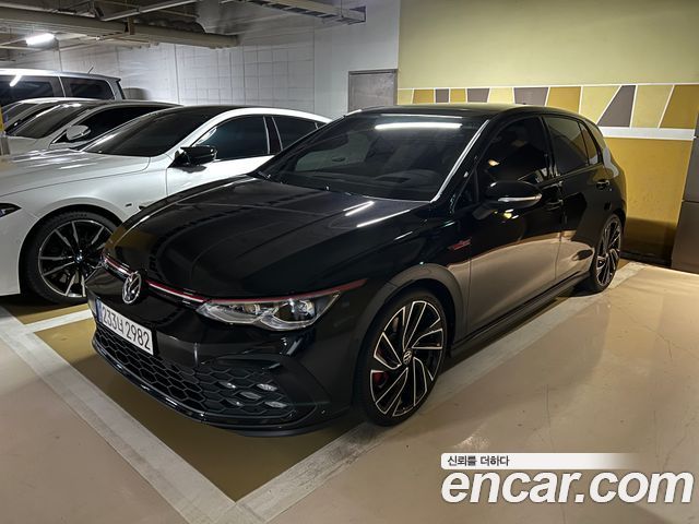 Volkswagen Golf 2.0 GTI — пробег 23 000 км — фото 1 из 5