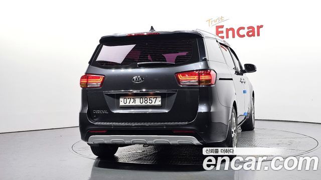 Kia Carnival из Кореи Encar