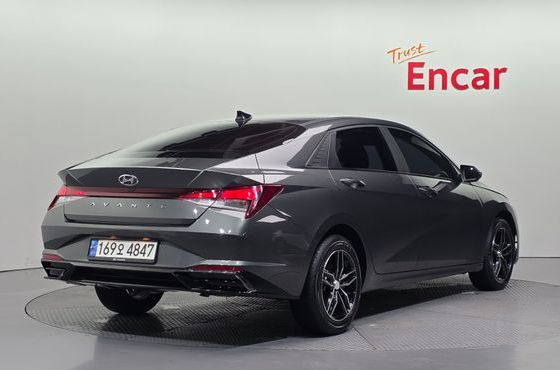 Hyundai AVANTE 1.6 Modern — пробег 23 982 км — фото 2 из 5